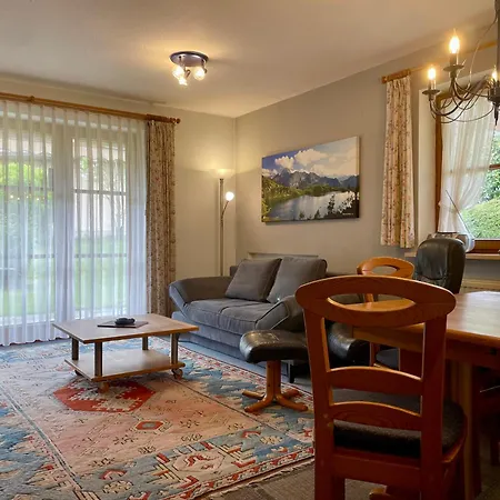 Haus Bergidyll 3-raum-wohnung Hohenloh * Bolsterlang